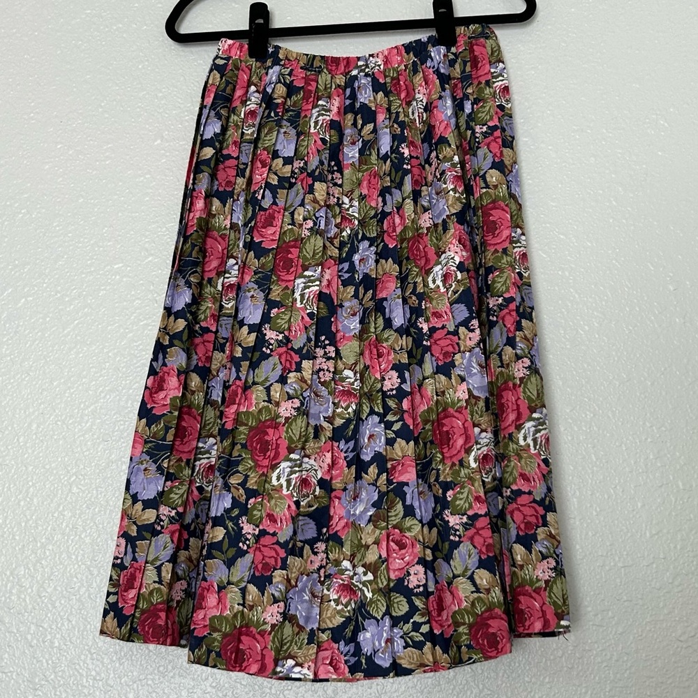 Vintage Floral Pleated Skirt